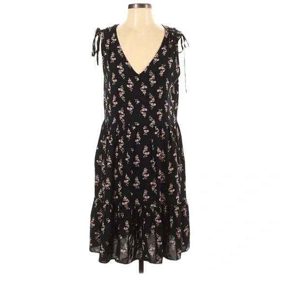 deep v cocktail dress Primavera Couture 14032 Size 14 Black Curvy Cocktail Dress Cut Glass Spaghetti Strap Open Tie Back Deep V-Neck Curvy Homecoming Cocktail Dress